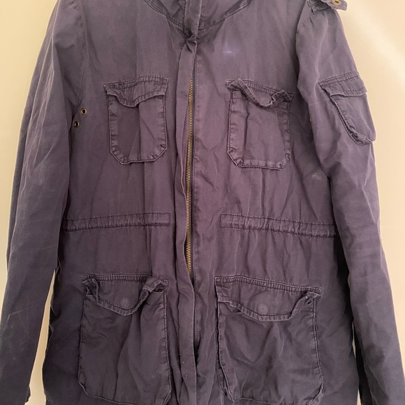 Closet cleaning - Picture 2 of 9